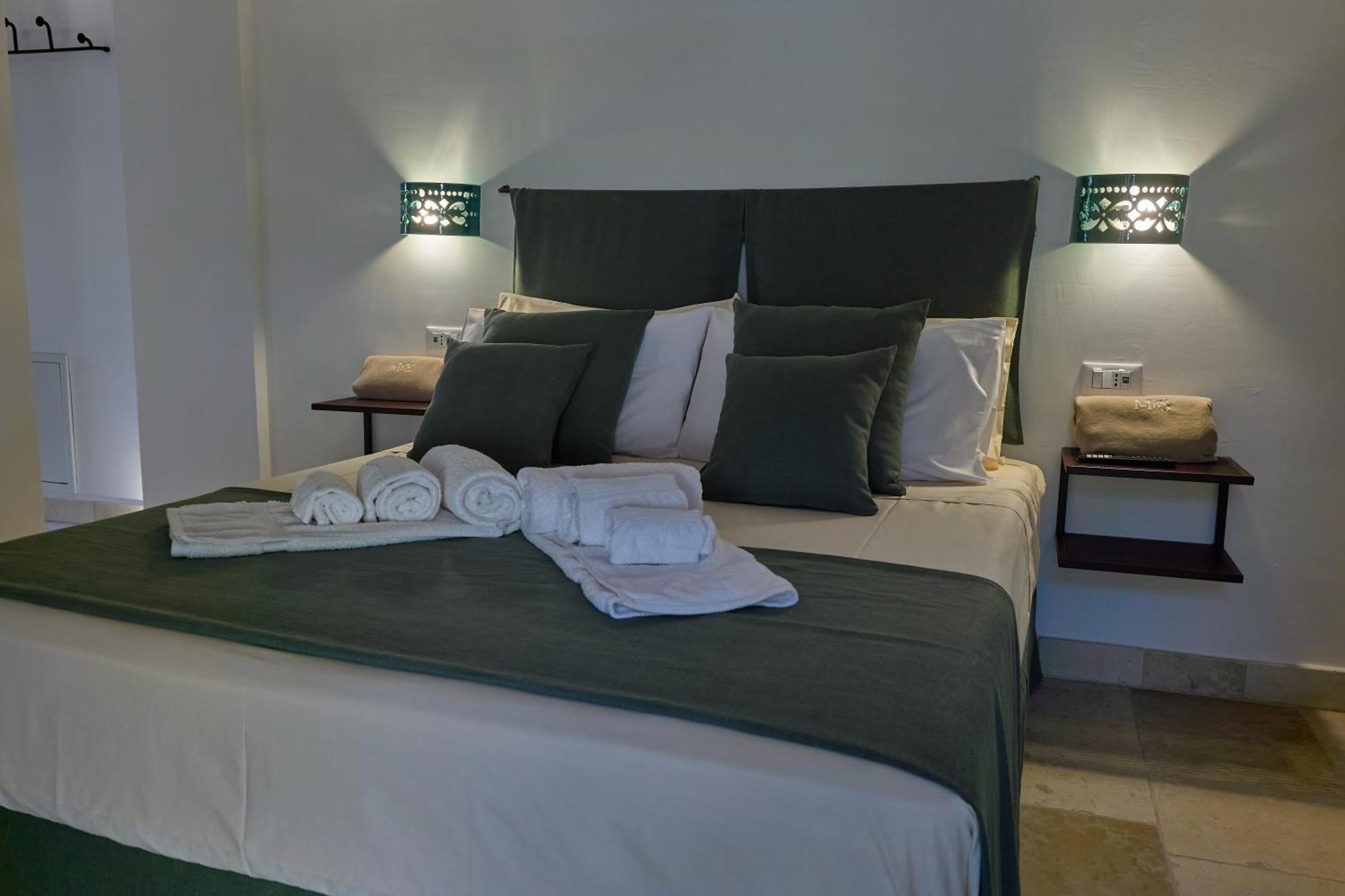 Апартаменты Trulli Mbs By Apulia Hospitality Локоротондо Экстерьер фото