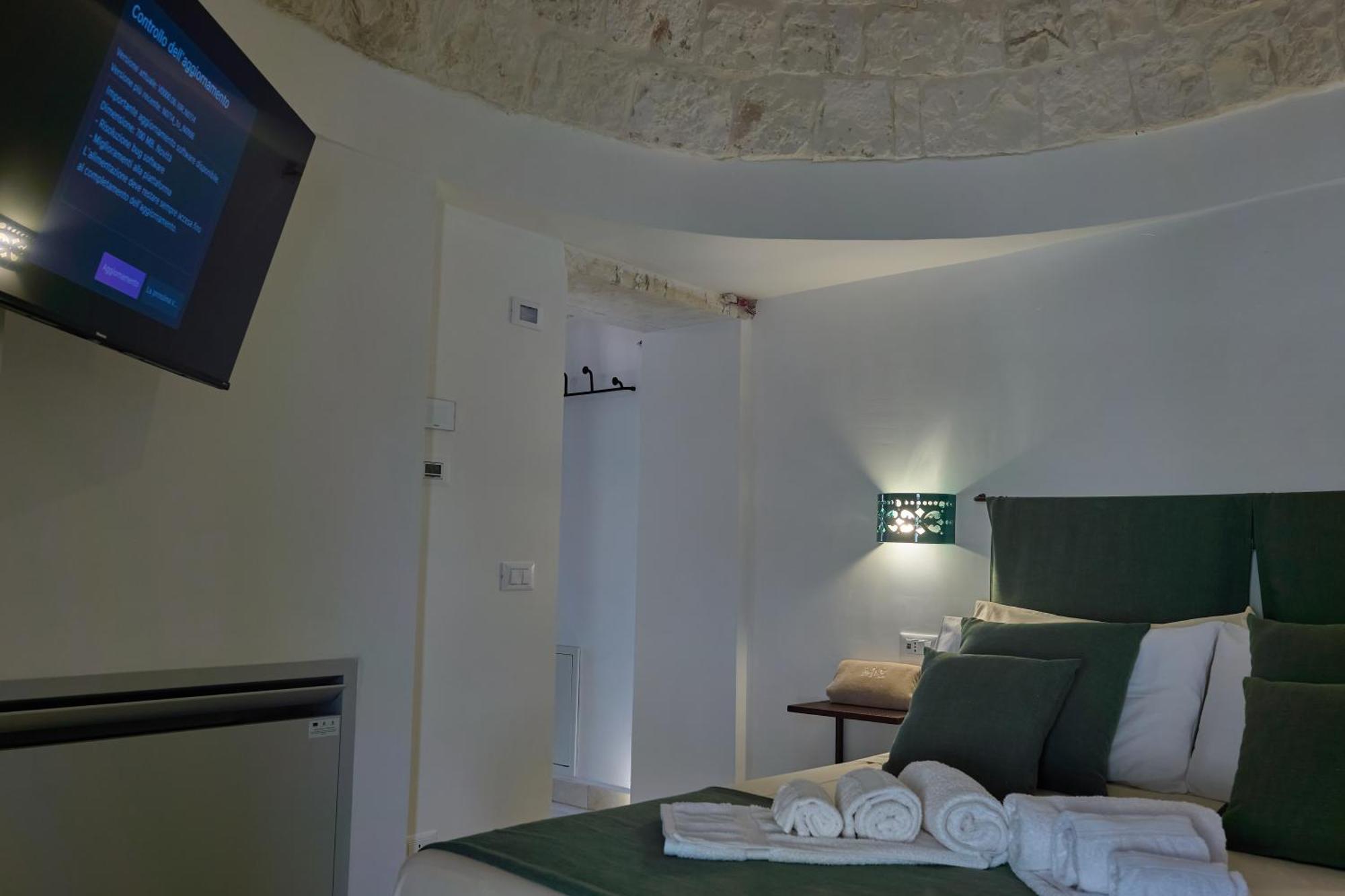 Апартаменты Trulli Mbs By Apulia Hospitality Локоротондо Экстерьер фото