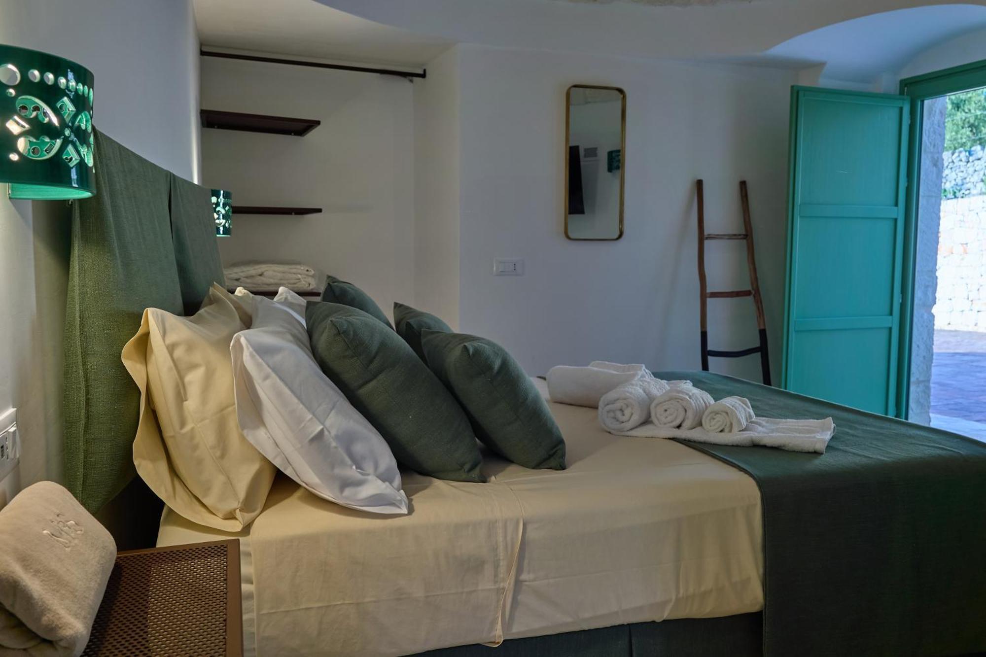 Апартаменты Trulli Mbs By Apulia Hospitality Локоротондо Экстерьер фото